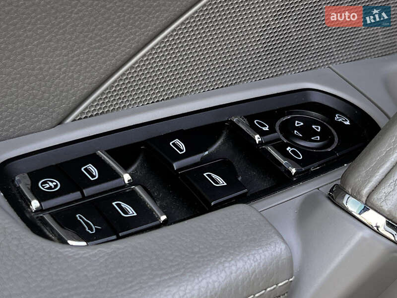 Внедорожник / Кроссовер Porsche Cayenne 2012 в Ахтырке