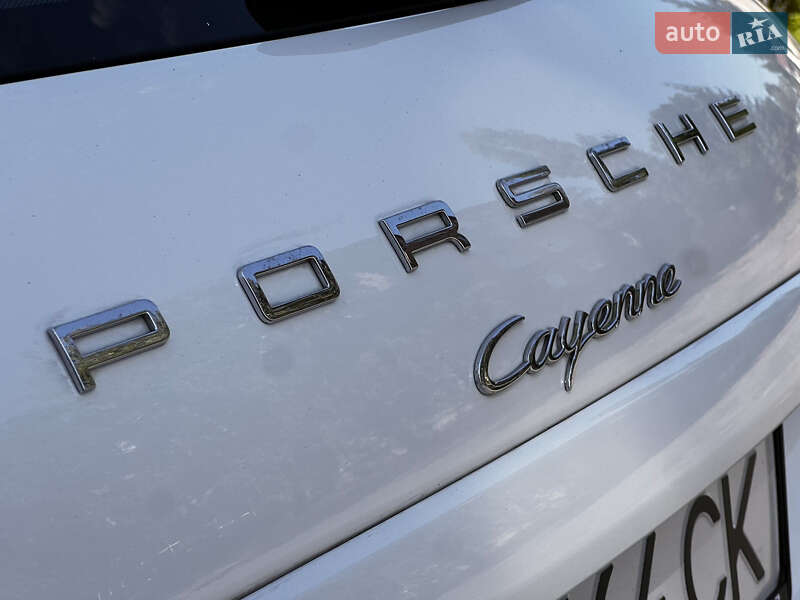 Внедорожник / Кроссовер Porsche Cayenne 2012 в Ахтырке