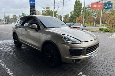 Позашляховик / Кросовер Porsche Cayenne 2015 в Києві