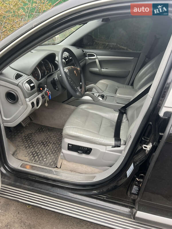 Позашляховик / Кросовер Porsche Cayenne 2004 в Києві