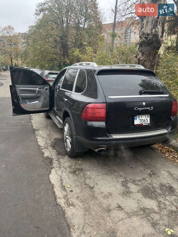 Позашляховик / Кросовер Porsche Cayenne 2004 в Києві