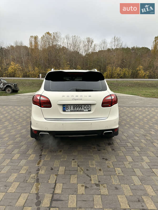 Позашляховик / Кросовер Porsche Cayenne 2010 в Диканьці