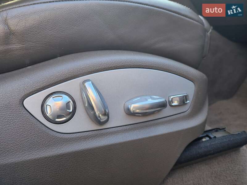 Внедорожник / Кроссовер Porsche Cayenne 2010 в Киеве