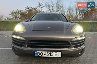 Внедорожник / Кроссовер Porsche Cayenne 2012 в 