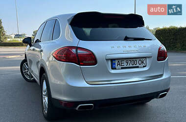 Позашляховик / Кросовер Porsche Cayenne 2012 в 