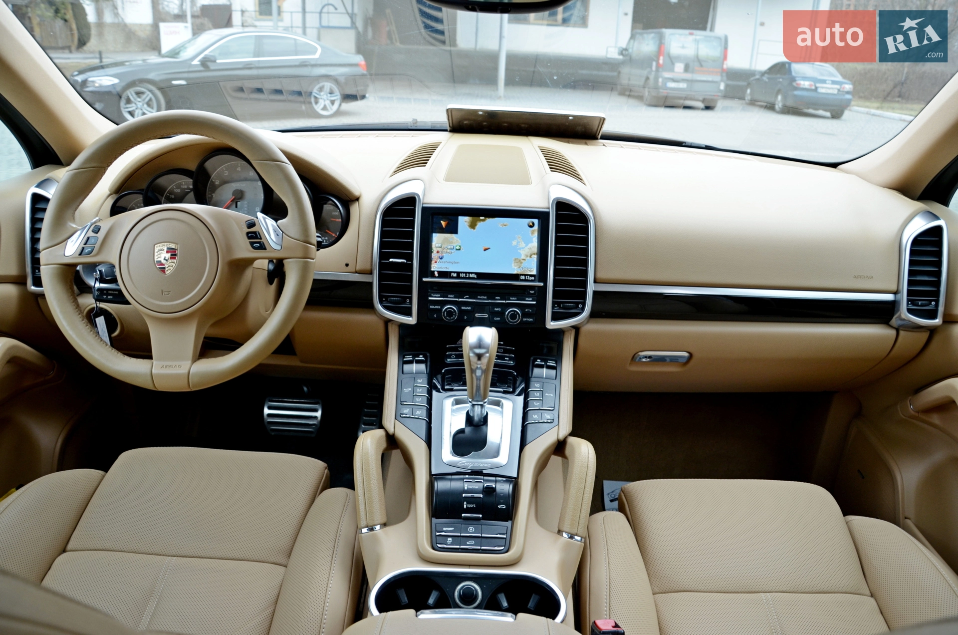 2012 Porsche Cayenne - мініатюра 12