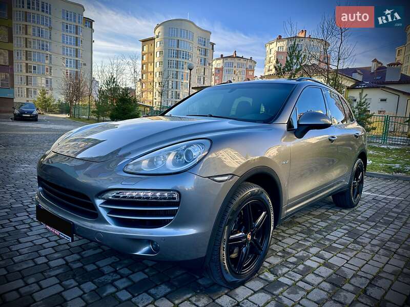 Внедорожник / Кроссовер Porsche Cayenne 2014 в Ивано-Франковске
