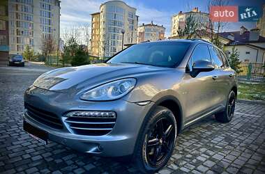 Позашляховик / Кросовер Porsche Cayenne 2014 в 