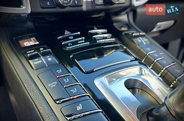 Позашляховик / Кросовер Porsche Cayenne 2014 в 