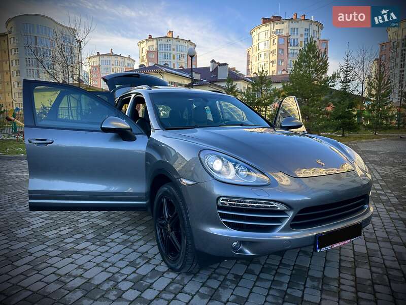 Внедорожник / Кроссовер Porsche Cayenne 2014 в Ивано-Франковске