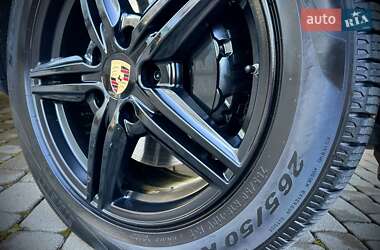 Позашляховик / Кросовер Porsche Cayenne 2014 в 