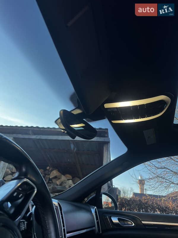 Внедорожник / Кроссовер Porsche Cayenne 2014 в Коломые
