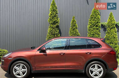 Внедорожник / Кроссовер Porsche Cayenne 2012 в Киеве