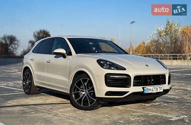 Позашляховик / Кросовер Porsche Cayenne 2022 в Києві