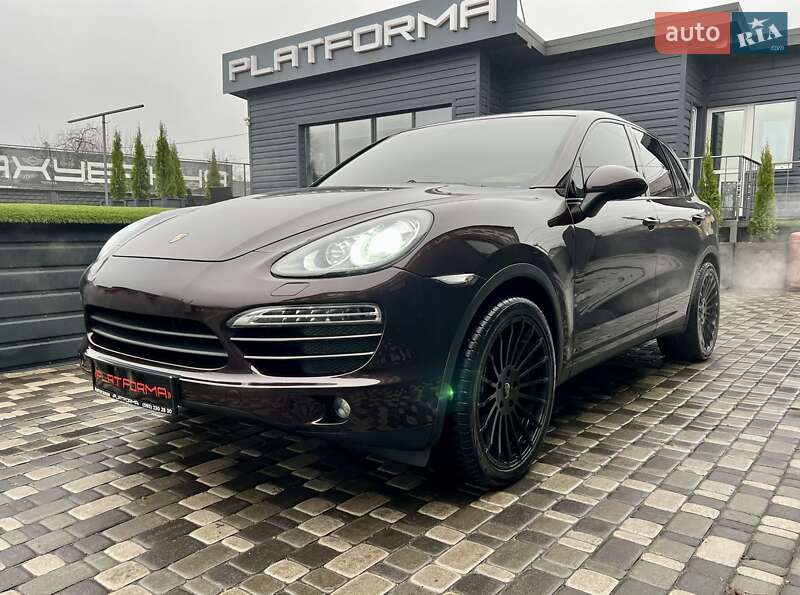 Внедорожник / Кроссовер Porsche Cayenne 2013 в Киеве