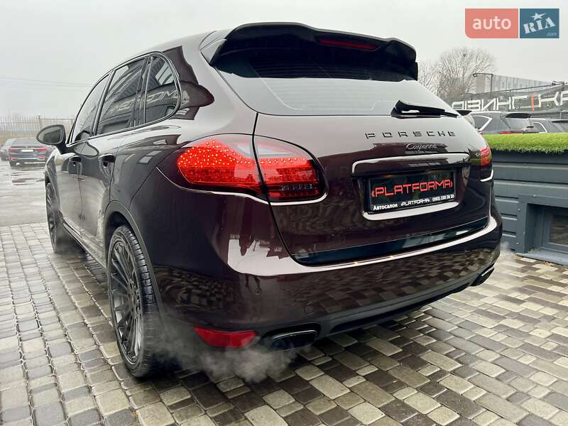 Внедорожник / Кроссовер Porsche Cayenne 2013 в Киеве