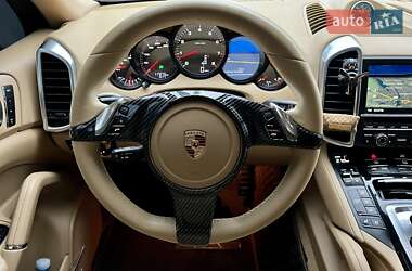 Позашляховик / Кросовер Porsche Cayenne 2013 в 