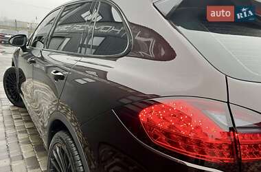 Позашляховик / Кросовер Porsche Cayenne 2013 в 