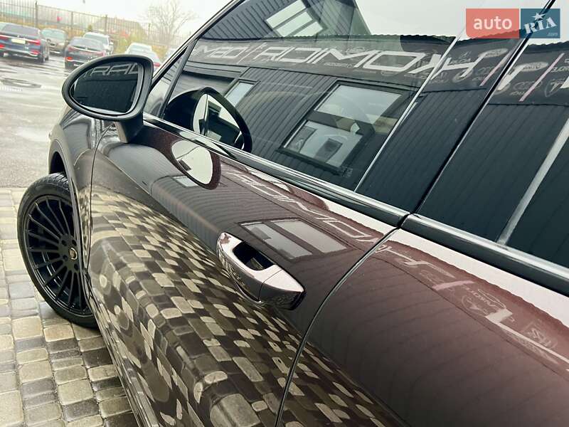 Внедорожник / Кроссовер Porsche Cayenne 2013 в Киеве