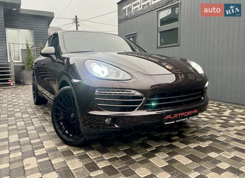 Внедорожник / Кроссовер Porsche Cayenne 2013 в Киеве