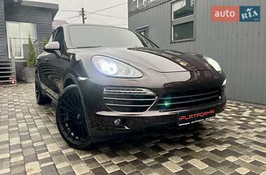 Позашляховик / Кросовер Porsche Cayenne 2013 в 