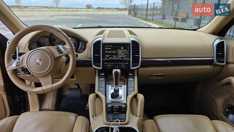 Позашляховик / Кросовер Porsche Cayenne 2011 в Черкасах фото 9 Позашляховик / Кросовер Porsche Cayenne 2011 в Черкасах