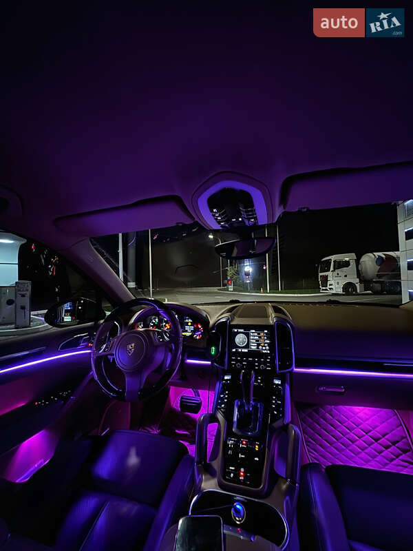Внедорожник / Кроссовер Porsche Cayenne 2010 в Львове