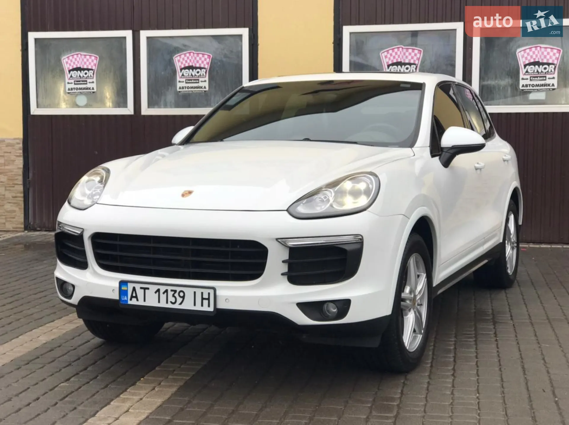 2017 Porsche Cayenne - мініатюра 20