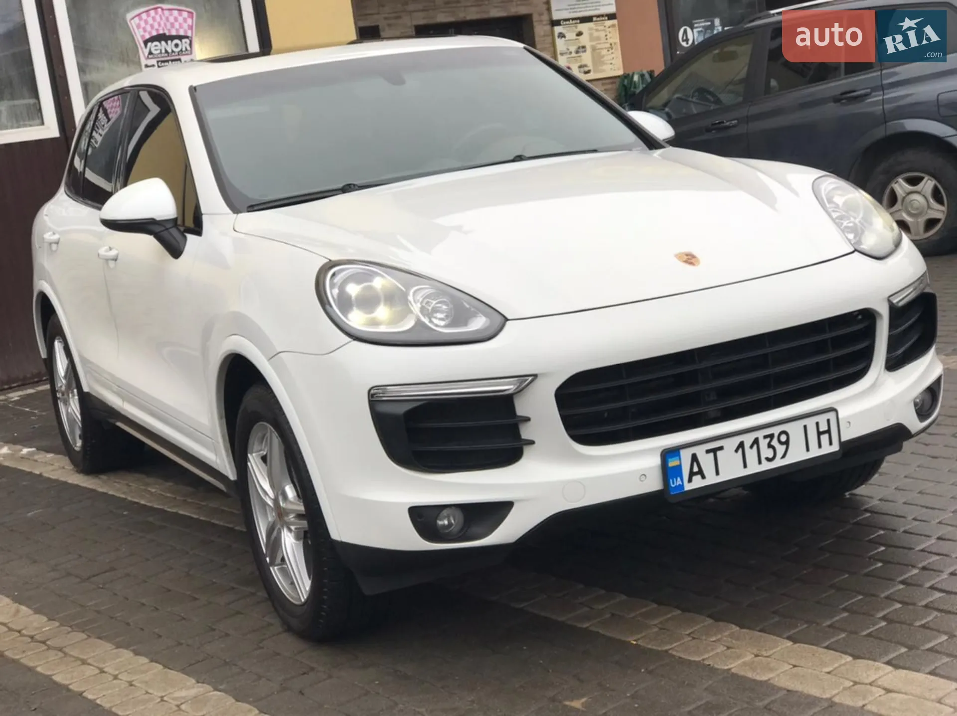 2017 Porsche Cayenne - мініатюра 22