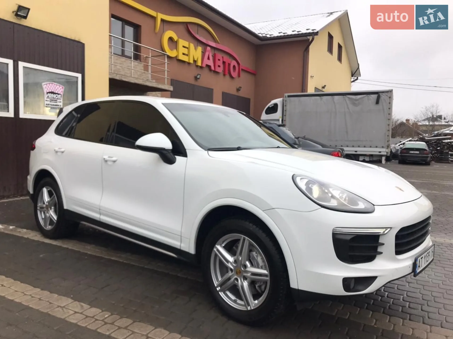 2017 Porsche Cayenne - мініатюра 55