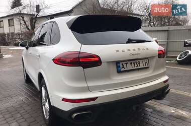 Внедорожник / Кроссовер Porsche Cayenne 2017 в Коломые