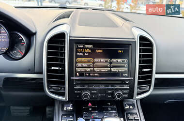 Позашляховик / Кросовер Porsche Cayenne 2011 в 