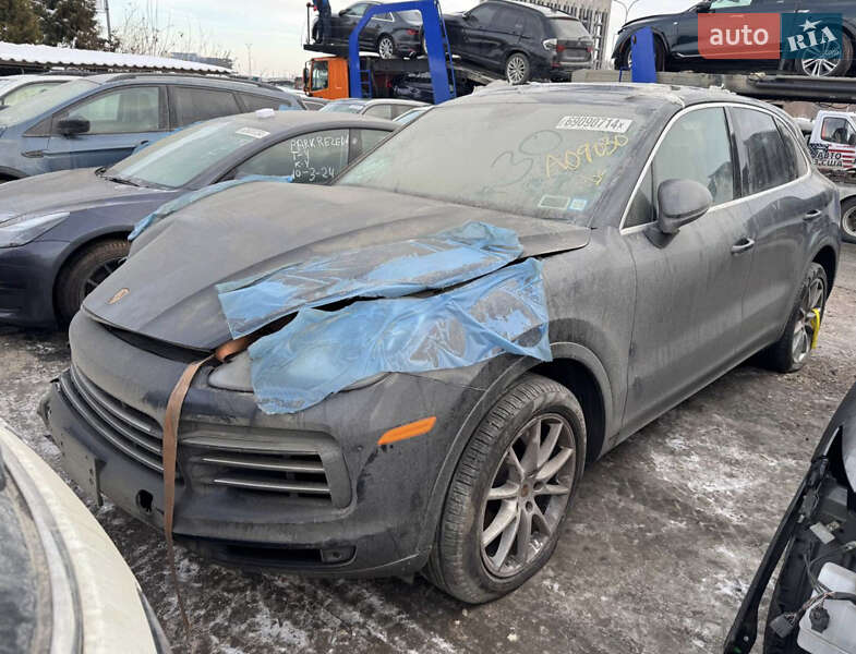 Позашляховик / Кросовер Porsche Cayenne 2018 в Львові