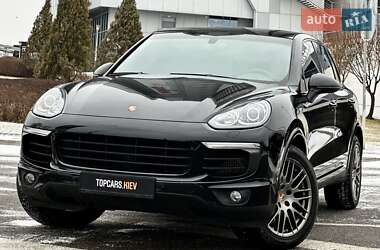 Позашляховик / Кросовер Porsche Cayenne 2016 в Києві