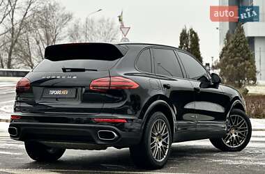 Позашляховик / Кросовер Porsche Cayenne 2016 в Києві