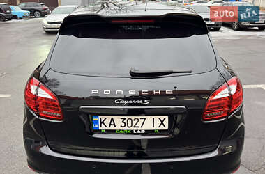 Внедорожник / Кроссовер Porsche Cayenne 2013 в Киеве