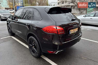 Внедорожник / Кроссовер Porsche Cayenne 2013 в Киеве