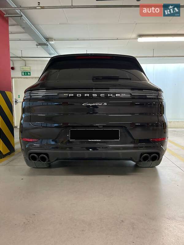 Позашляховик / Кросовер Porsche Cayenne 2023 в Києві