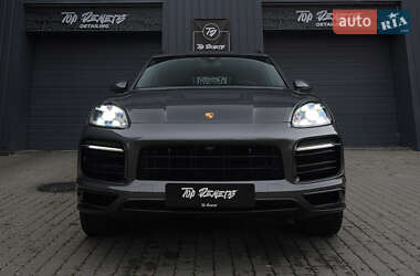 Внедорожник / Кроссовер Porsche Cayenne 2022 в 