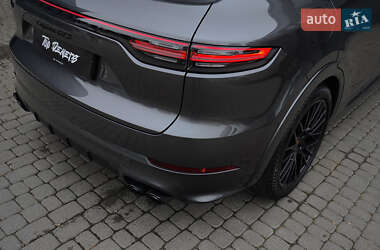 Внедорожник / Кроссовер Porsche Cayenne 2022 в 