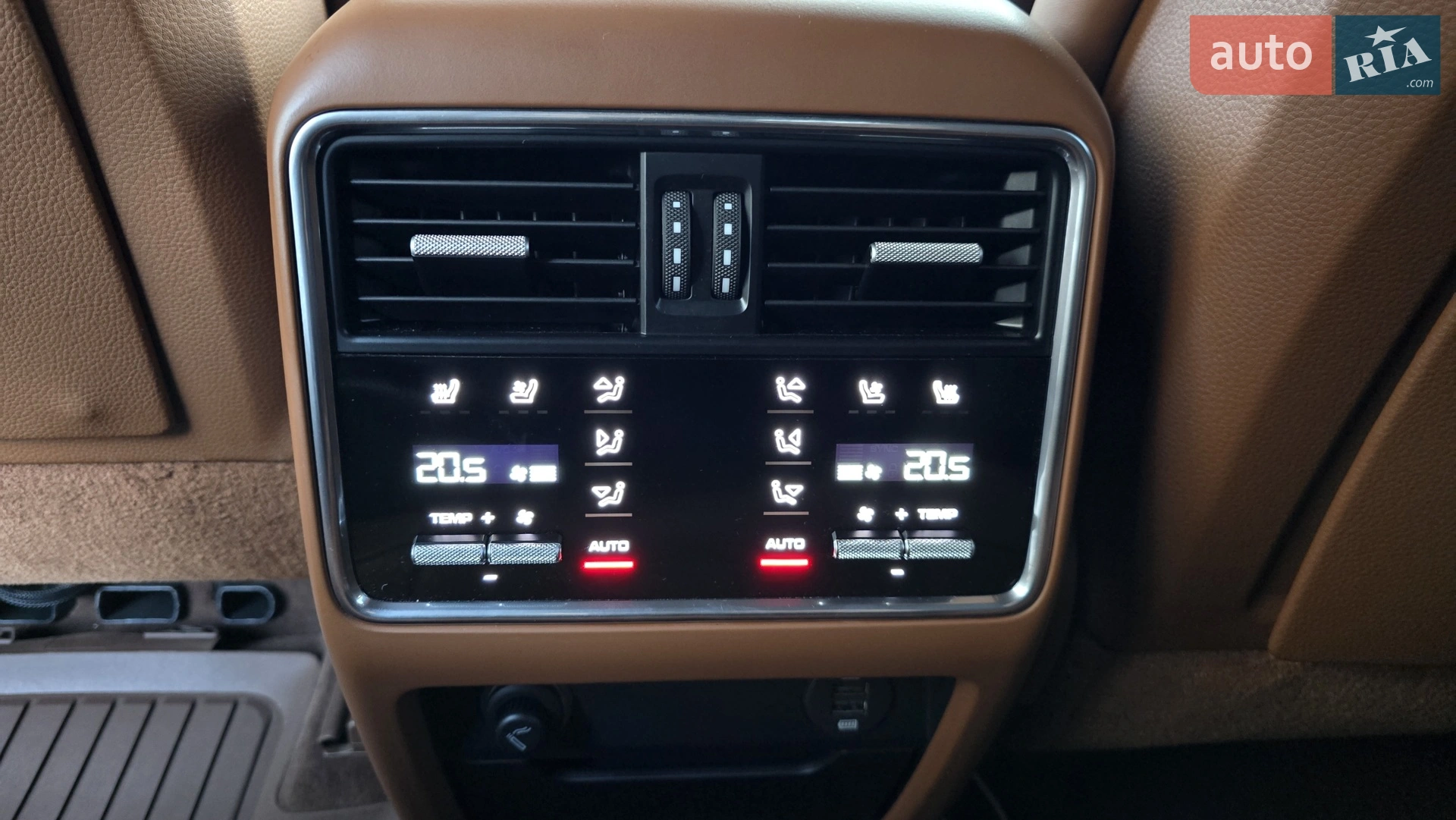2019 Porsche Cayenne - мініатюра 24