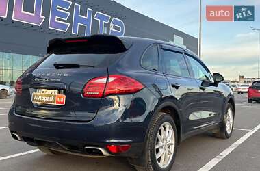 Внедорожник / Кроссовер Porsche Cayenne 2012 в 