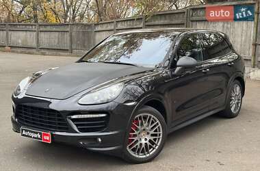 Внедорожник / Кроссовер Porsche Cayenne 2012 в Киеве