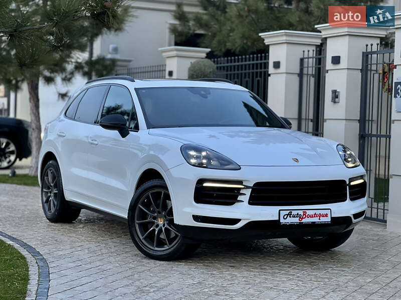 Позашляховик / Кросовер Porsche Cayenne 2018 в Одесі