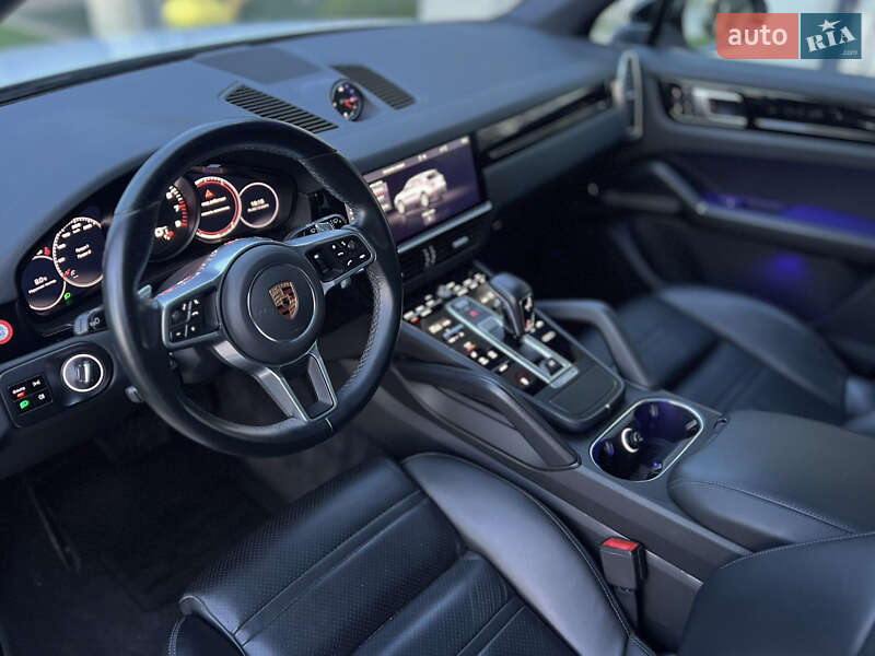 Позашляховик / Кросовер Porsche Cayenne 2018 в Одесі