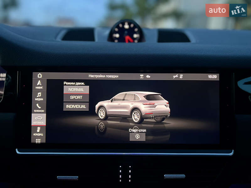 Позашляховик / Кросовер Porsche Cayenne 2018 в Одесі