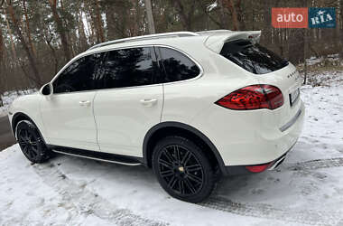 Внедорожник / Кроссовер Porsche Cayenne 2011 в Киеве