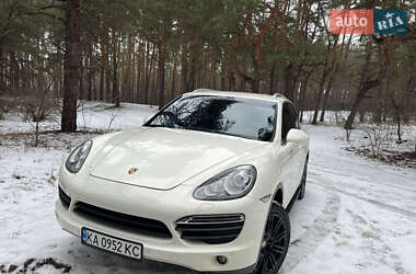 Внедорожник / Кроссовер Porsche Cayenne 2011 в Киеве