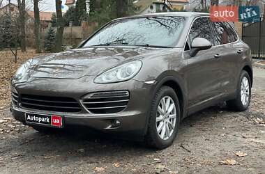 Позашляховик / Кросовер Porsche Cayenne 2011 в Києві