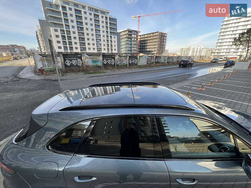 Внедорожник / Кроссовер Porsche Cayenne 2018 в Одессе